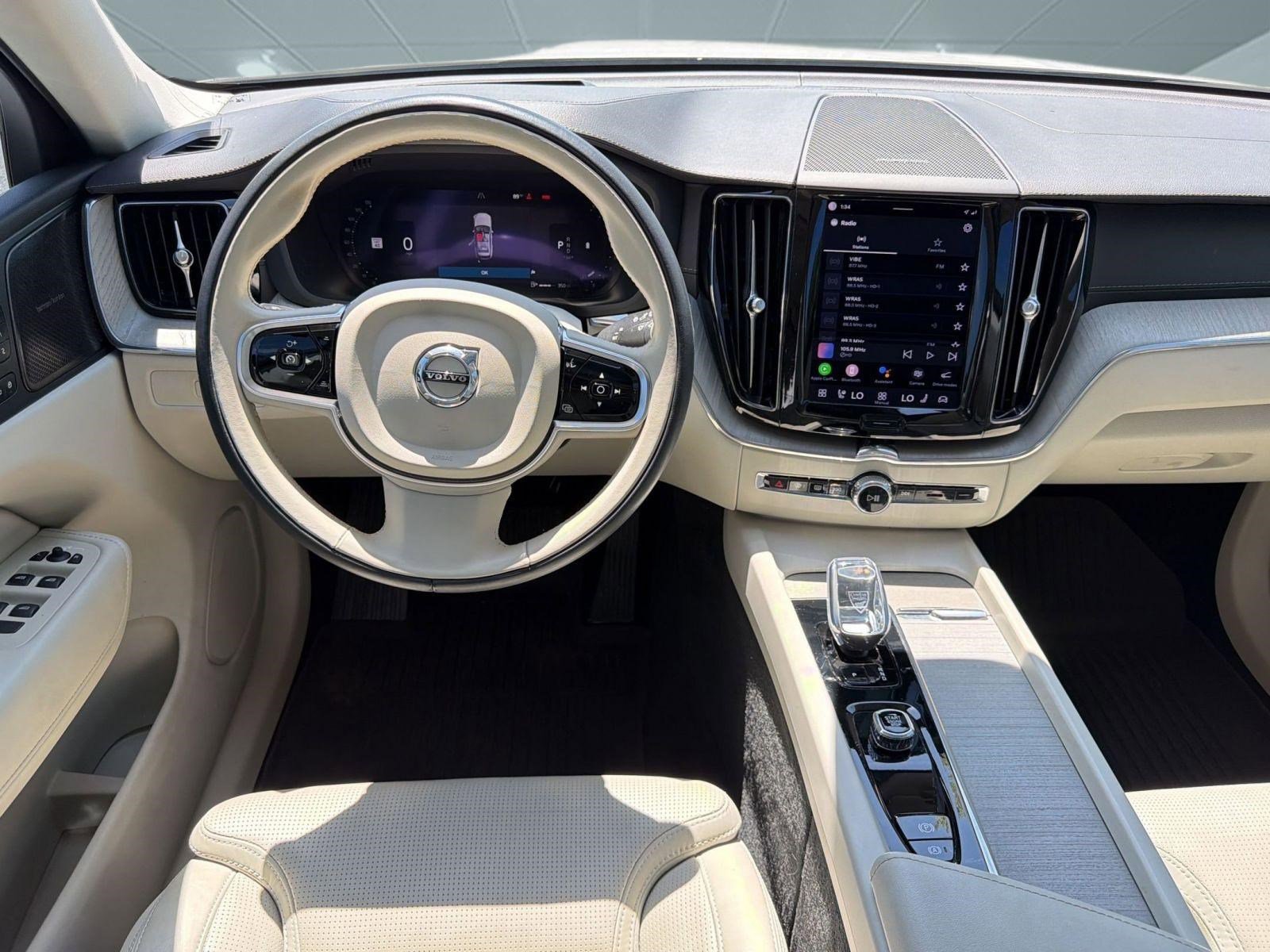 Used 2023 Volvo XC60 B5 Ultimate w/ Climate Package image 28