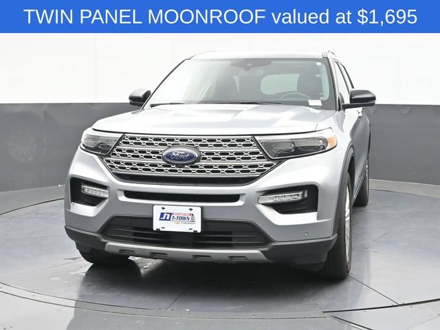 Used 2022 Ford Explorer Limited w/ Equipment Group 301A AWD/4WD image 2
