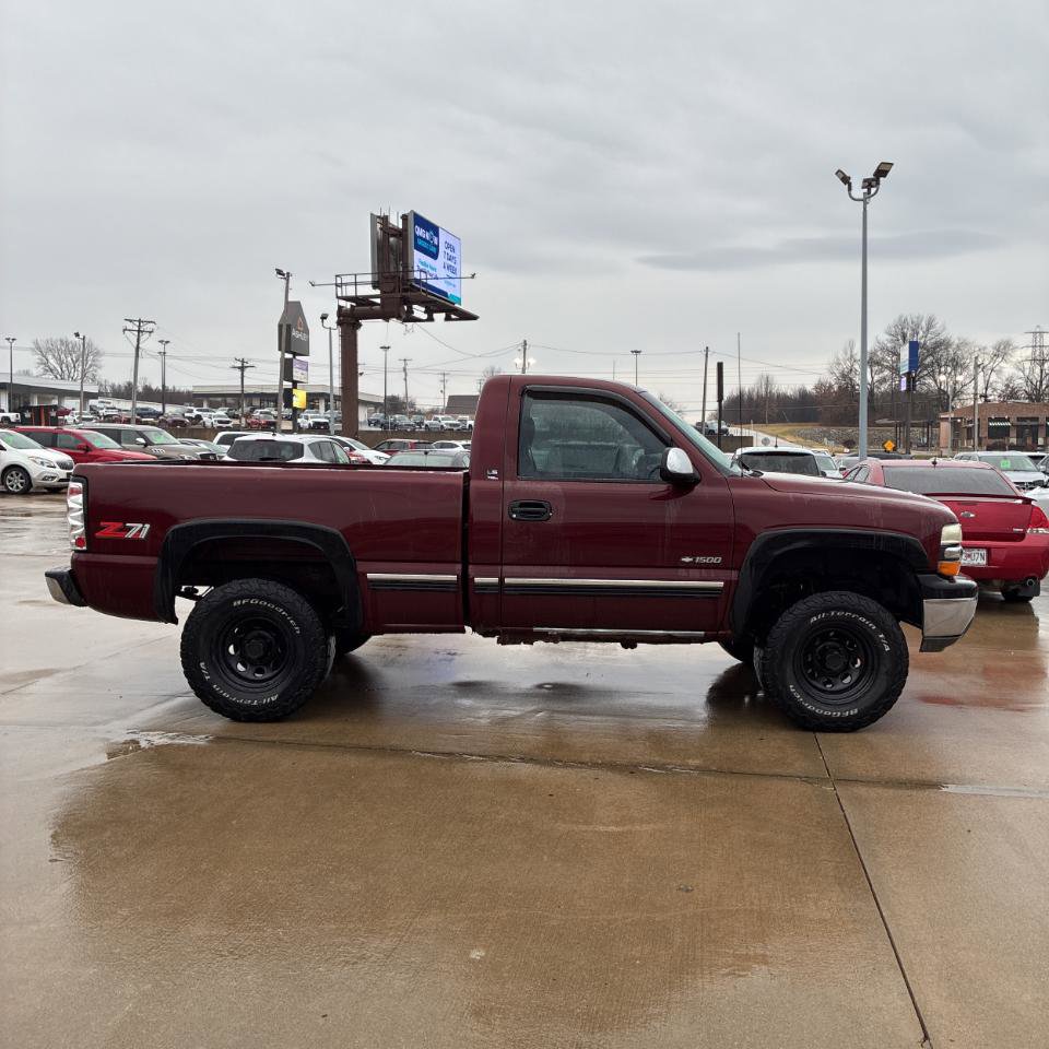 Used 2000 Chevrolet Silverado 1500 LS w/ Off-Road Chassis Pkg AWD/4WD image 11