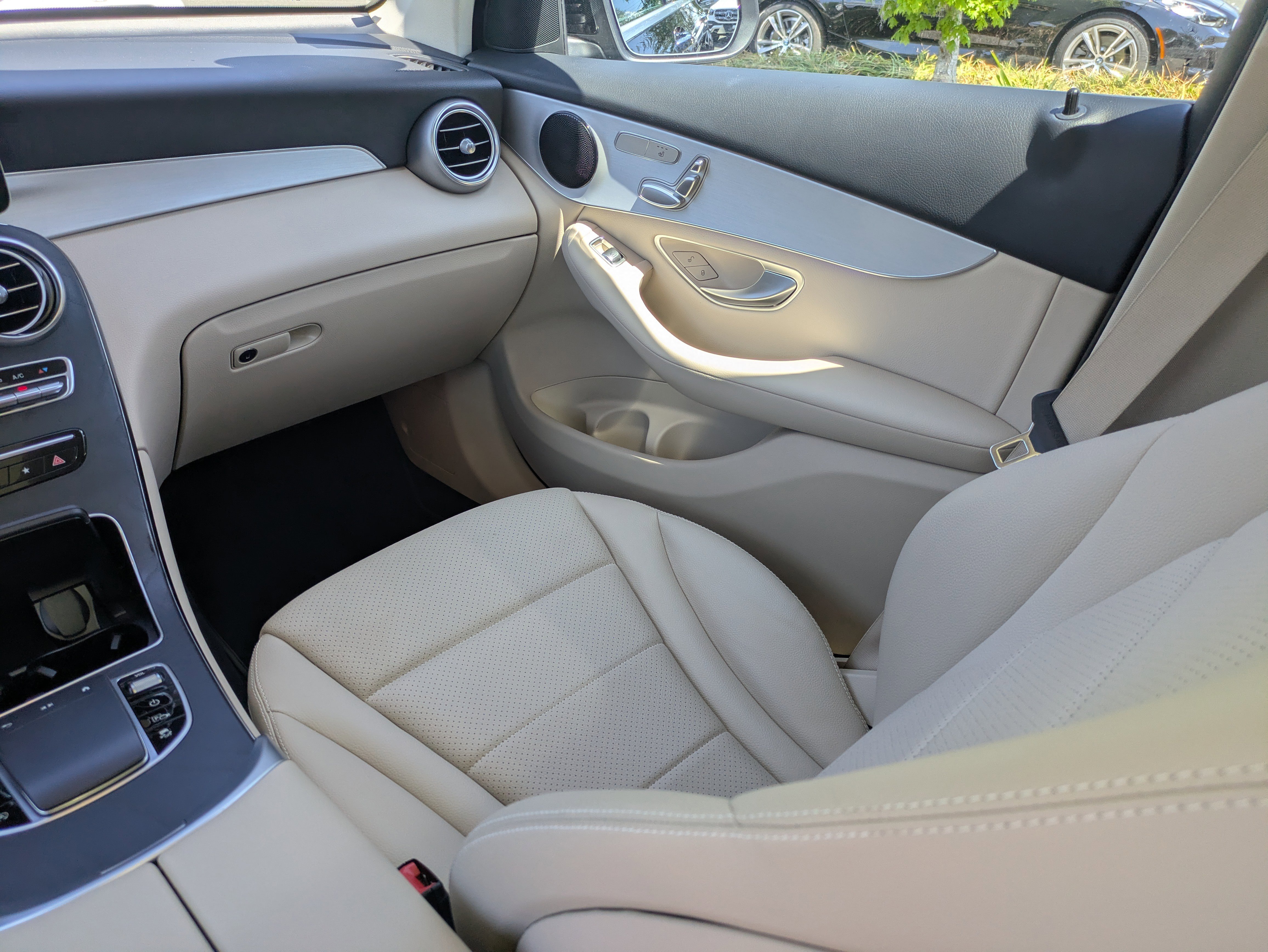 Certified 2022 Mercedes-Benz GLC 300 image 16