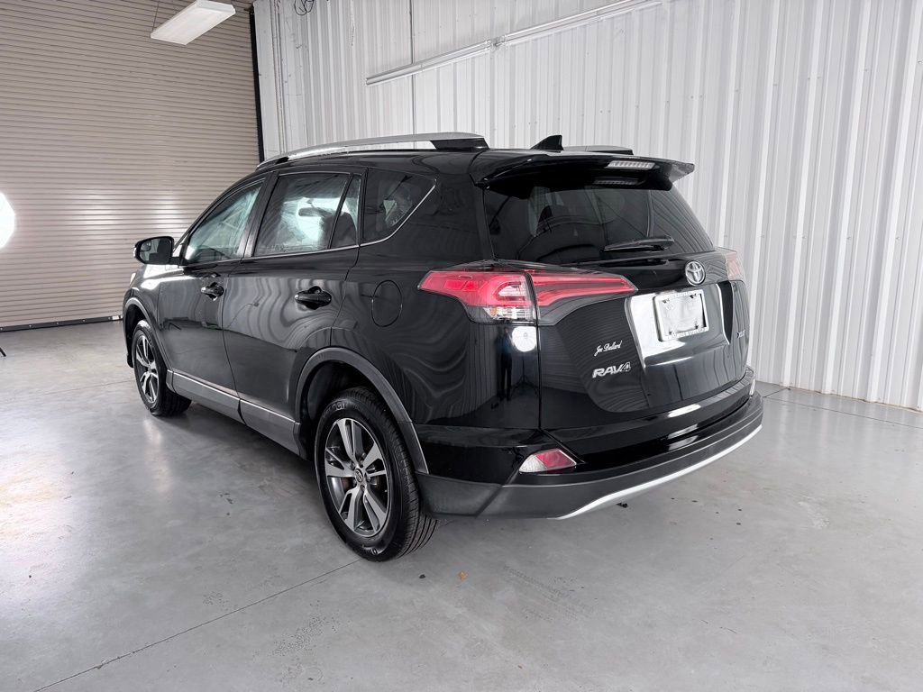 Used 2016 Toyota RAV4 XLE FWD image 7