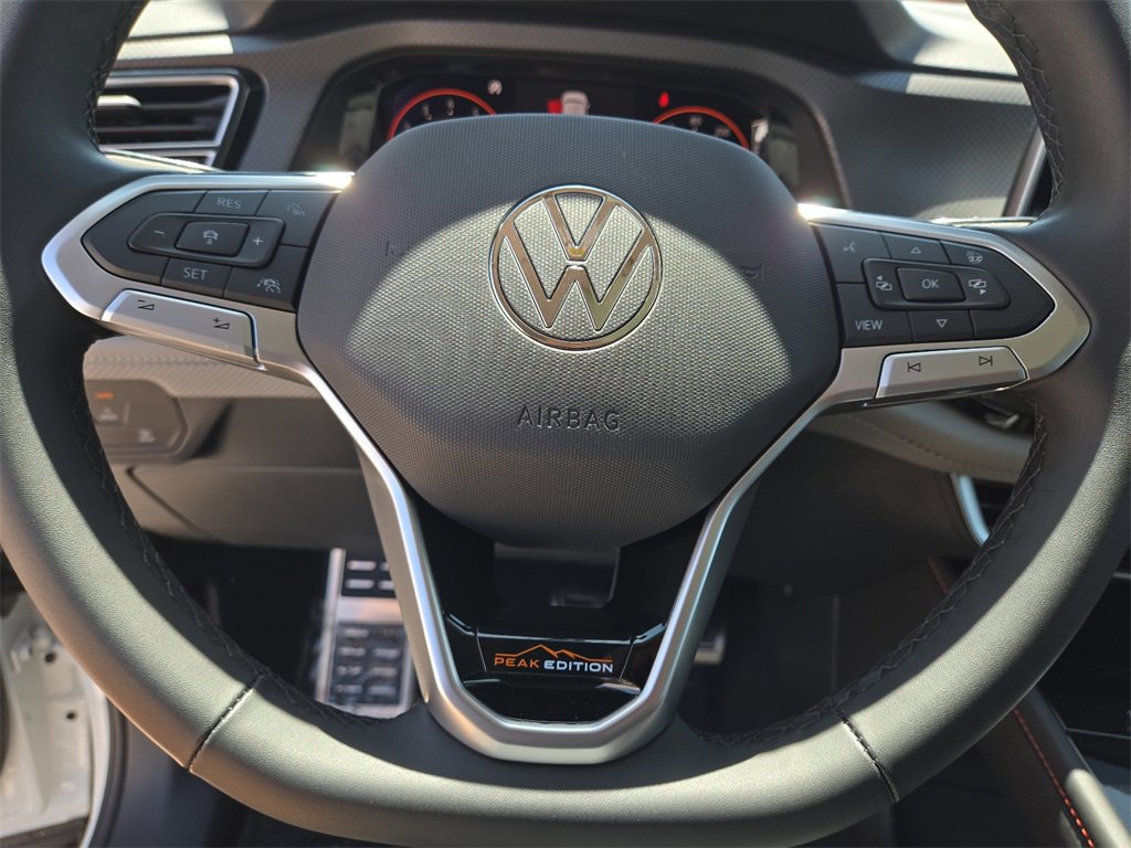 New 2025 Volkswagen Atlas Peak Edition SE image 23