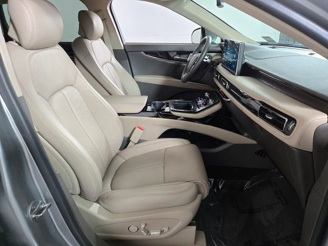 Used 2021 Lincoln Nautilus Reserve w/ Equipment Group 202A image 23
