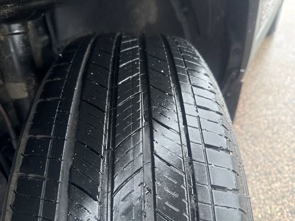 Used 2024 Toyota RAV4 XLE w/ Convenience Package image 41