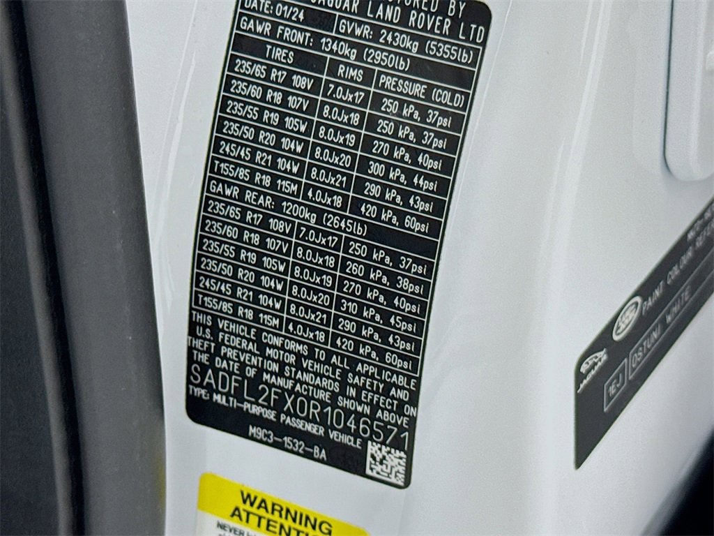 New 2024 Jaguar E-PACE R-Dynamic SE image 34