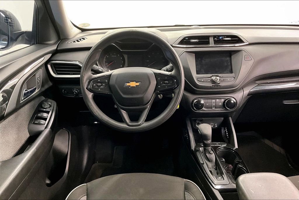 Used 2023 Chevrolet TrailBlazer LS FWD image 4