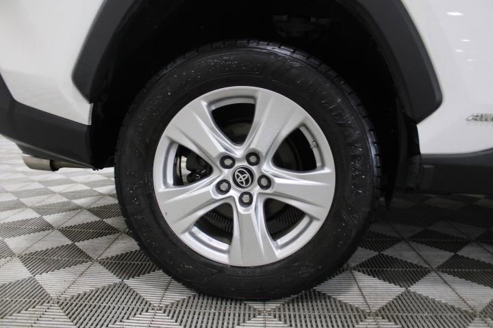 Used 2021 Toyota RAV4 LE image 45