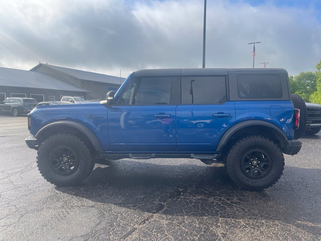 Used 2021 Ford Bronco First Edition AWD/4WD image 3