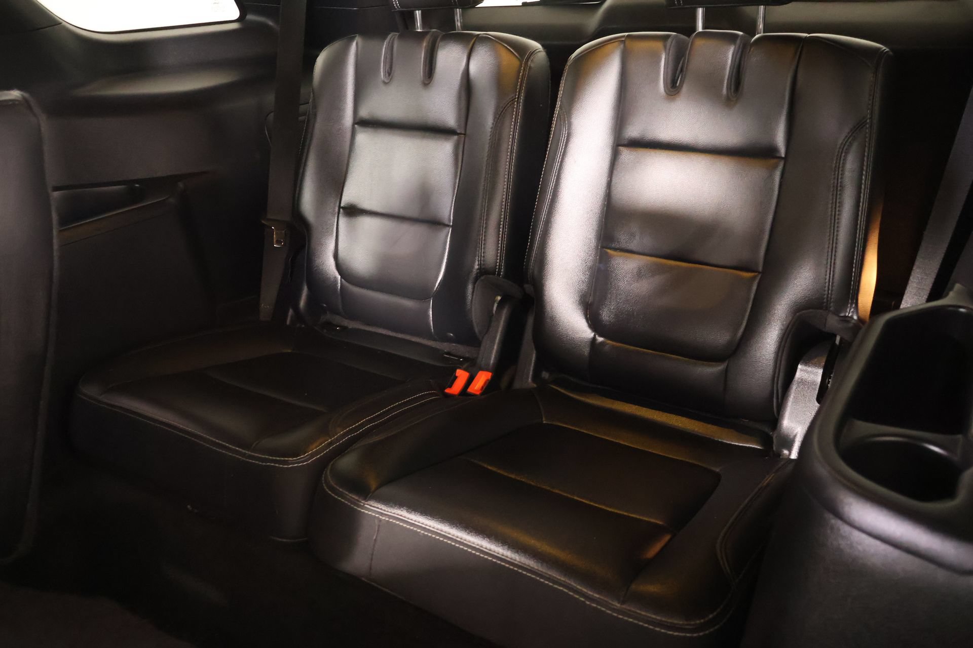 Used 2016 Ford Explorer Limited w/ Equipment Group 301A FWD image 14