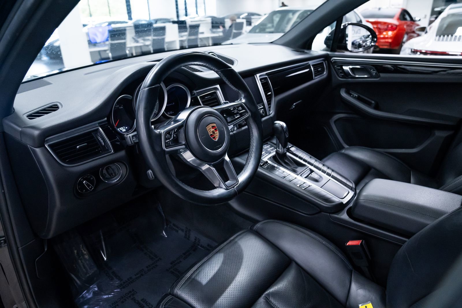 Used 2018 Porsche Macan S AWD/4WD image 22