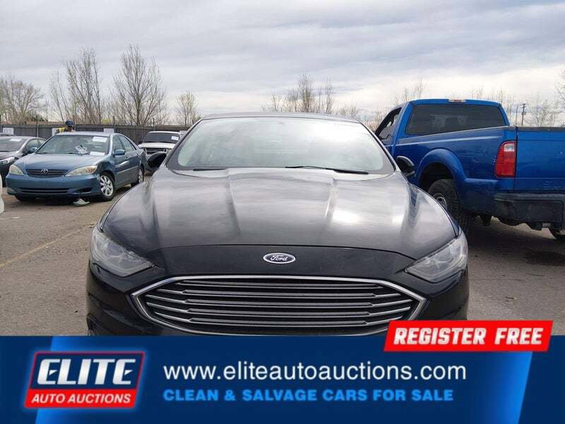 Used 2018 Ford Fusion SE image 24