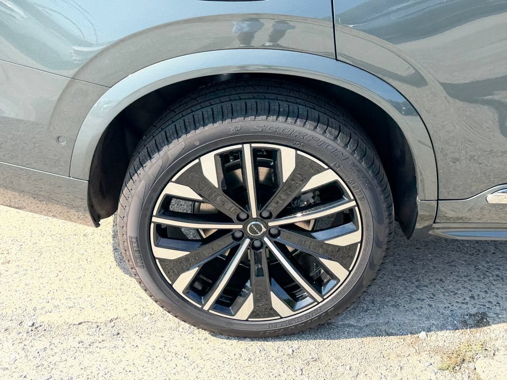 New 2027 Volvo XC90 B6 Plus AWD/4WD image 6