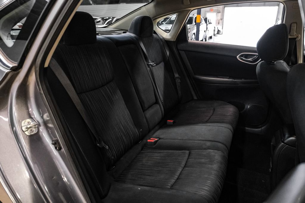 Used 2019 Nissan Sentra SV FWD image 35