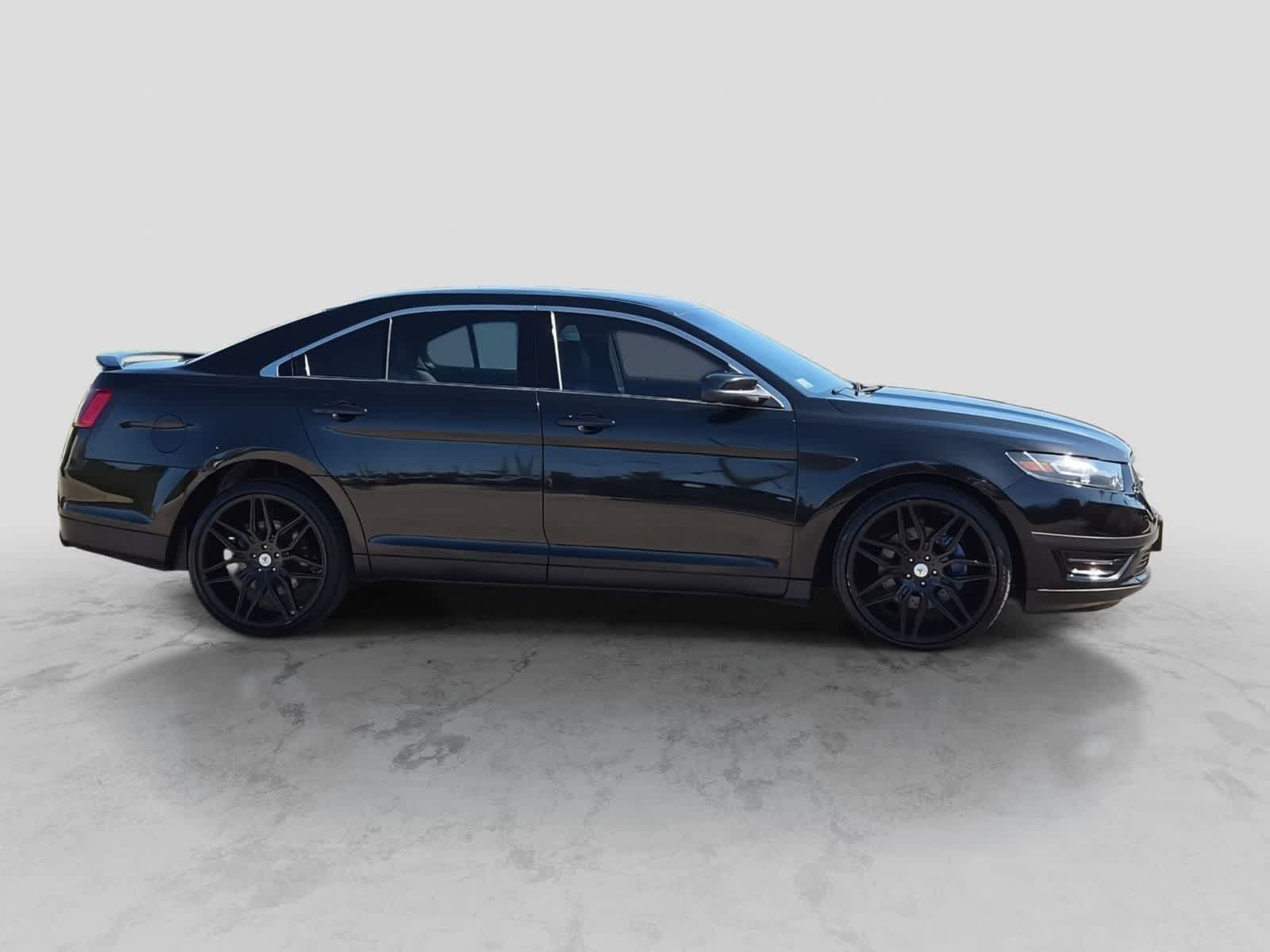 Used 2015 Ford Taurus SHO w/ Equipment Group 401A AWD/4WD image 9