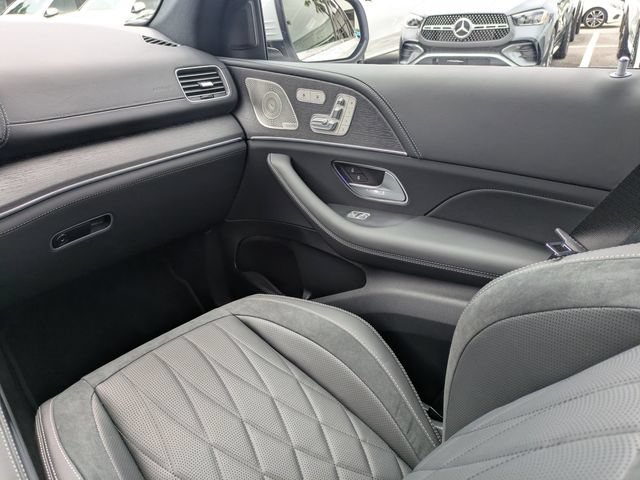 New 2026 Mercedes-Benz GLE 53 AMG 4MATIC Coupe image 17