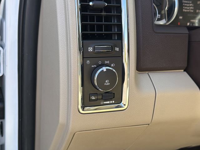 Used 2014 RAM 2500 Laramie image 18