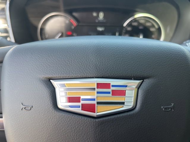 New 2025 Cadillac XT6 Luxury image 45