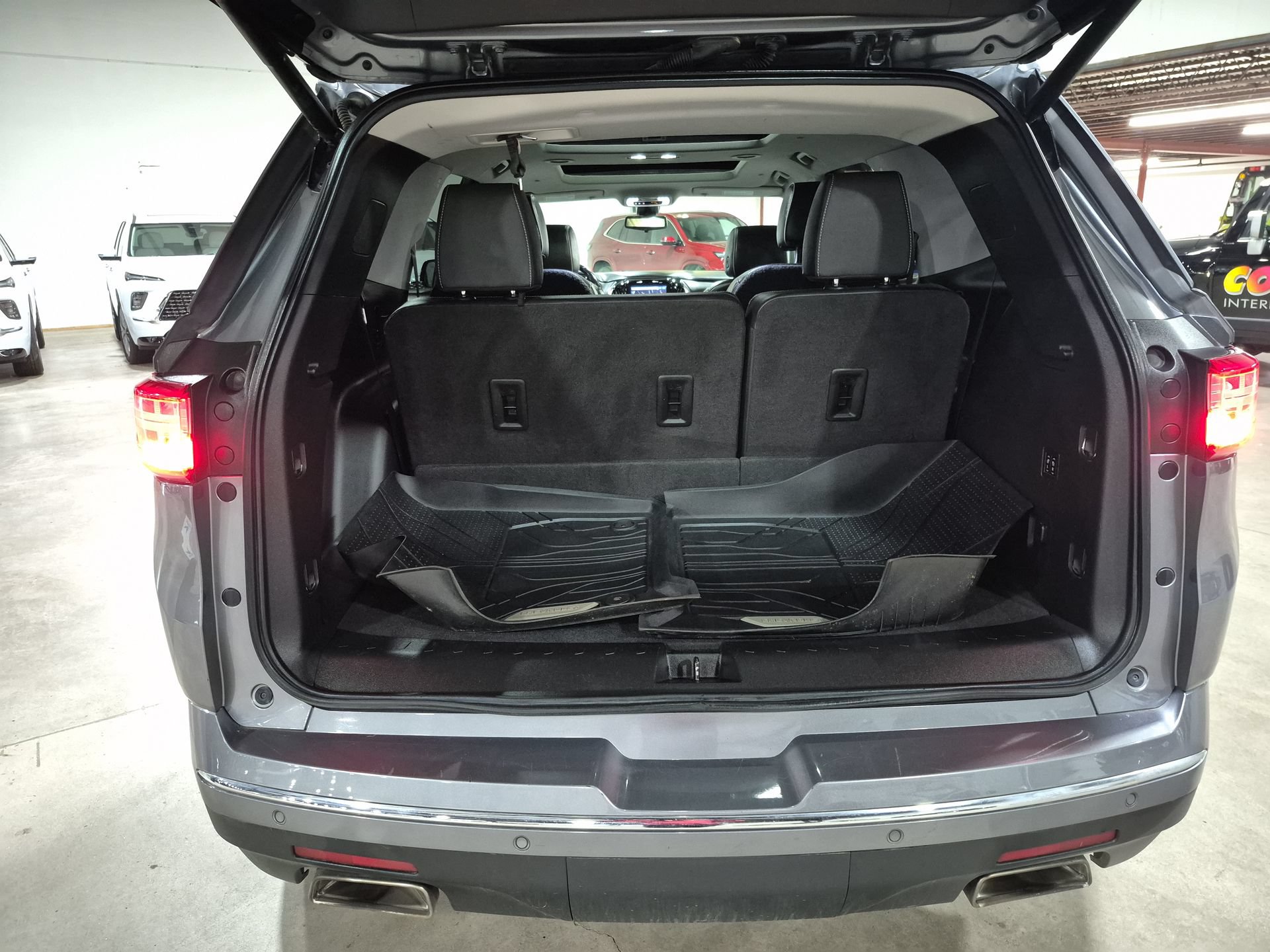 Used 2020 Chevrolet Traverse High Country AWD/4WD image 28