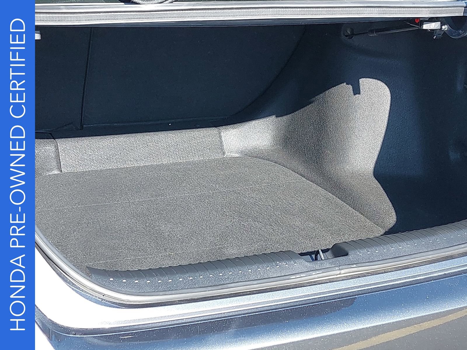 Used 2025 Honda Accord SE image 12