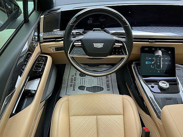 Used 2026 Cadillac Escalade IQL Sport 2 AWD/4WD image 5