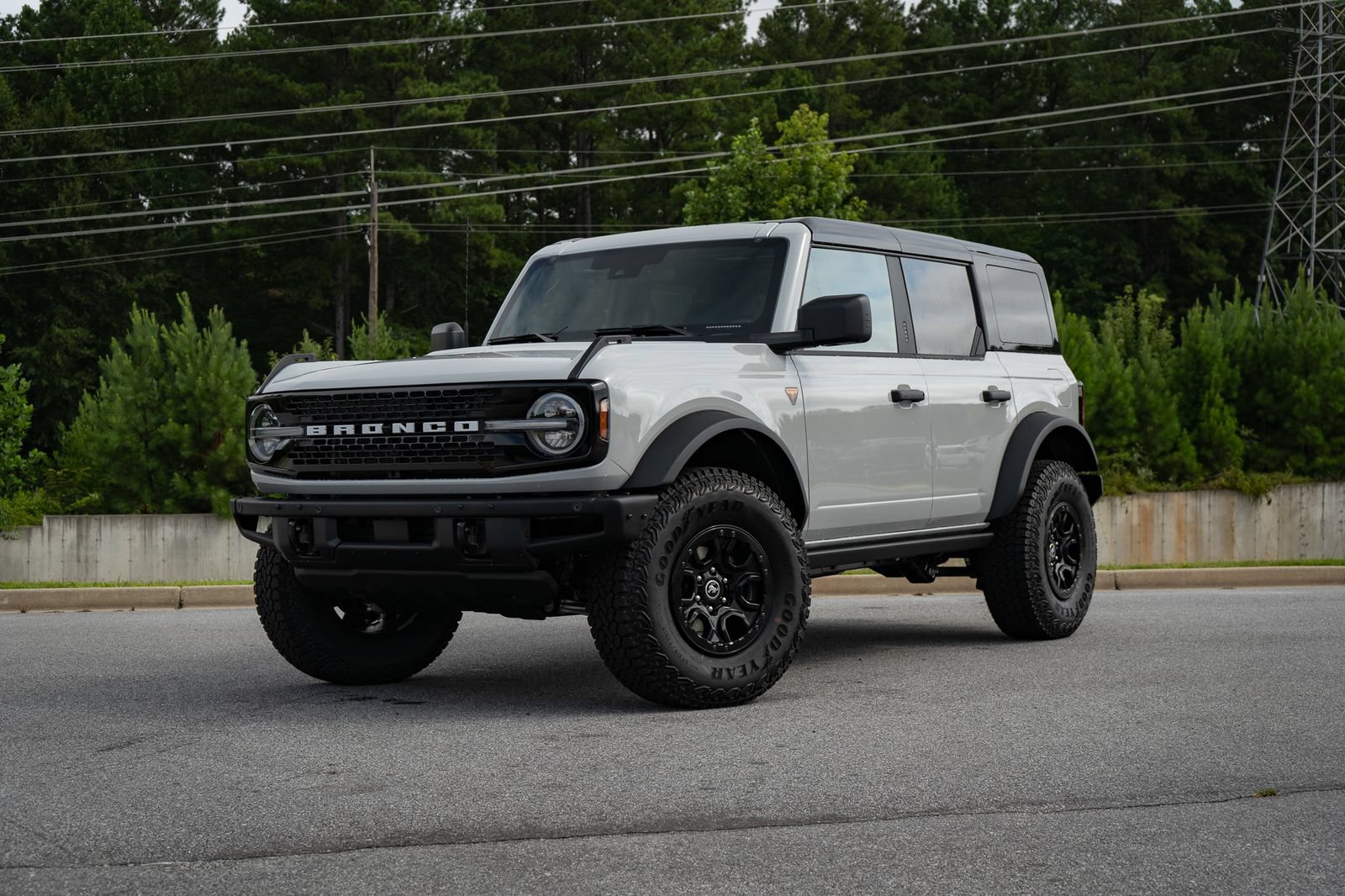 New 2026 Ford Bronco Badlands AWD/4WD video 2