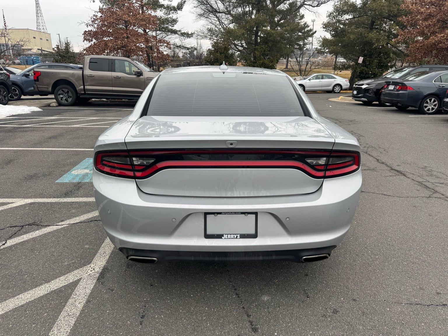 Used 2023 Dodge Charger SXT w/ Cold Weather Package image 5