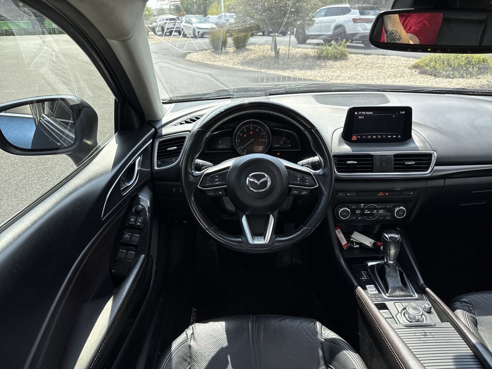 Used 2018 MAZDA MAZDA3 Grand Touring w/ Premium Equipment Package FWD image 15