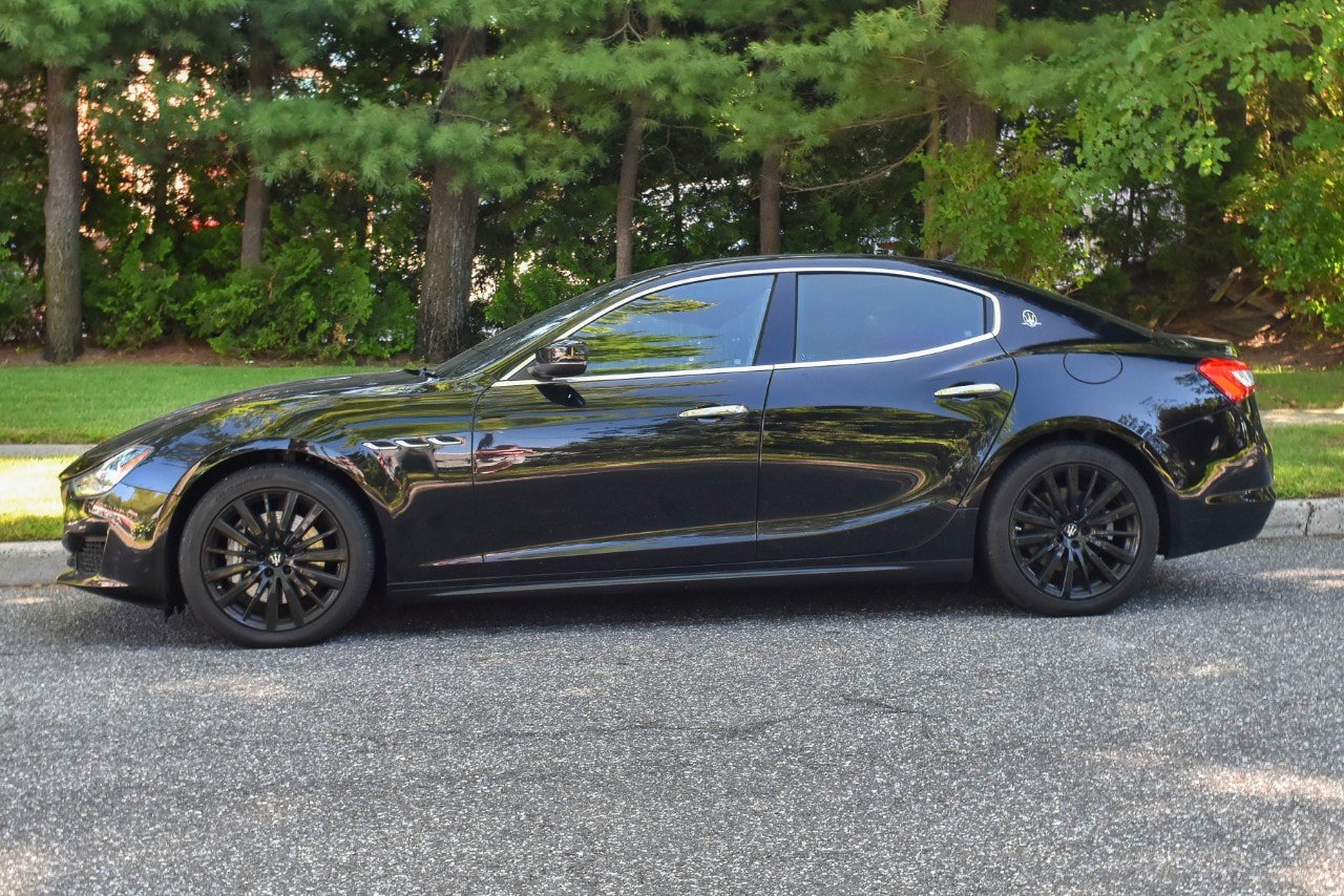 Used 2020 Maserati Ghibli RWD image 2