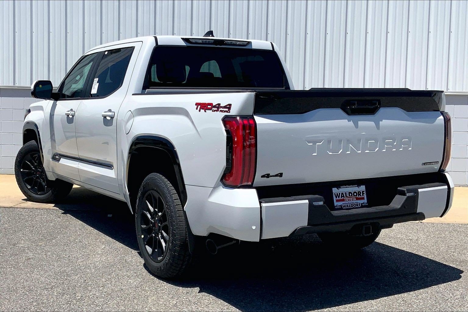 New 2026 Toyota Tundra Platinum AWD/4WD image 3