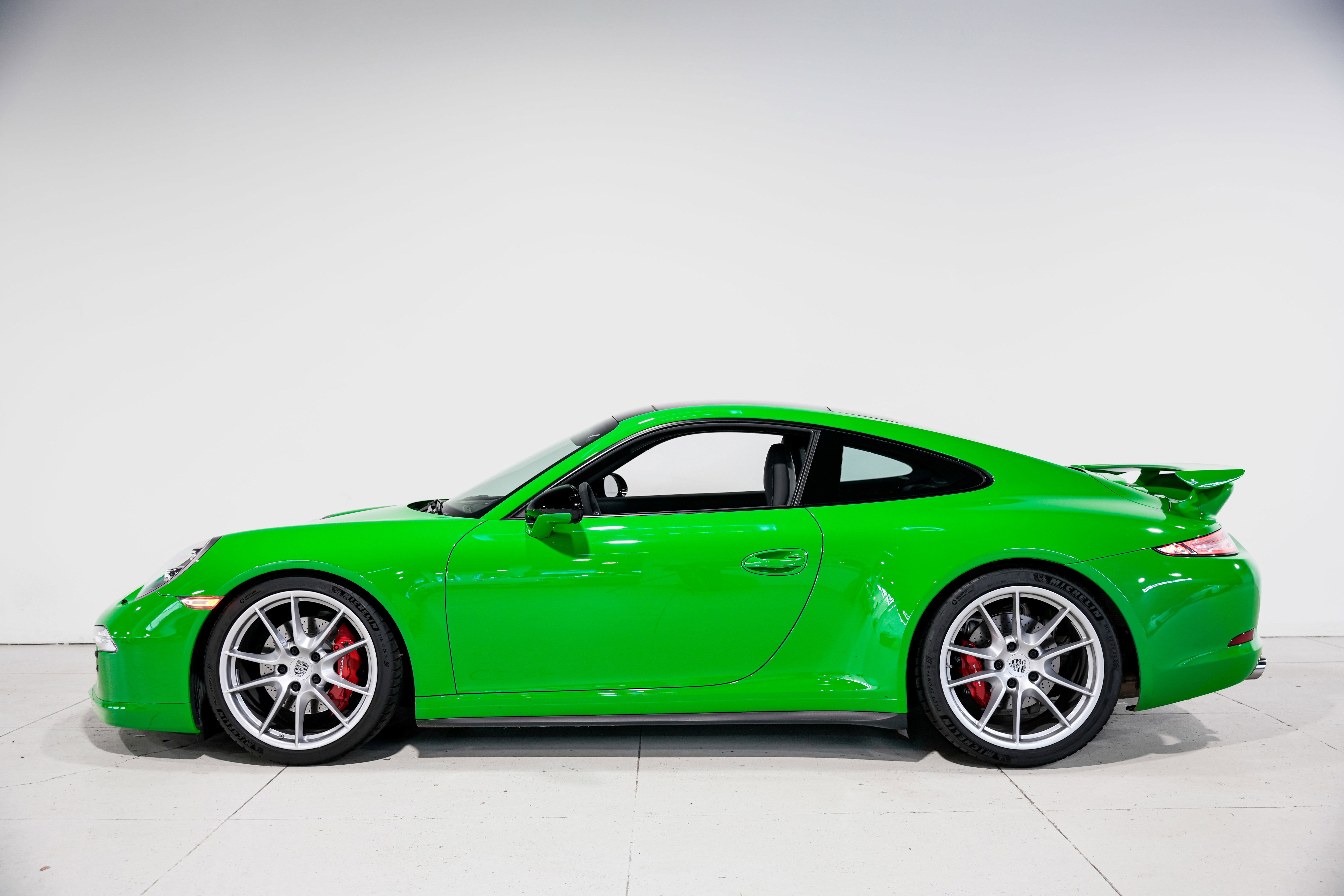 Used 2014 Porsche 911 Carrera 4S image 7