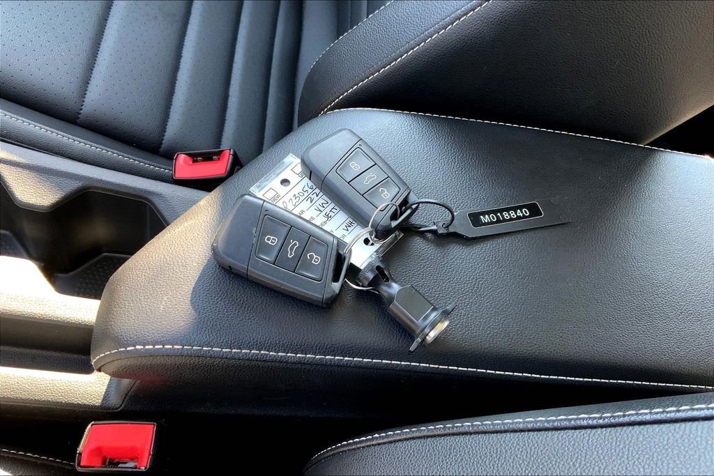 Used 2022 Volkswagen Jetta SE image 11