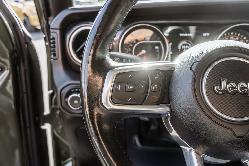 Used 2022 Jeep Wrangler Unlimited Sahara image 14
