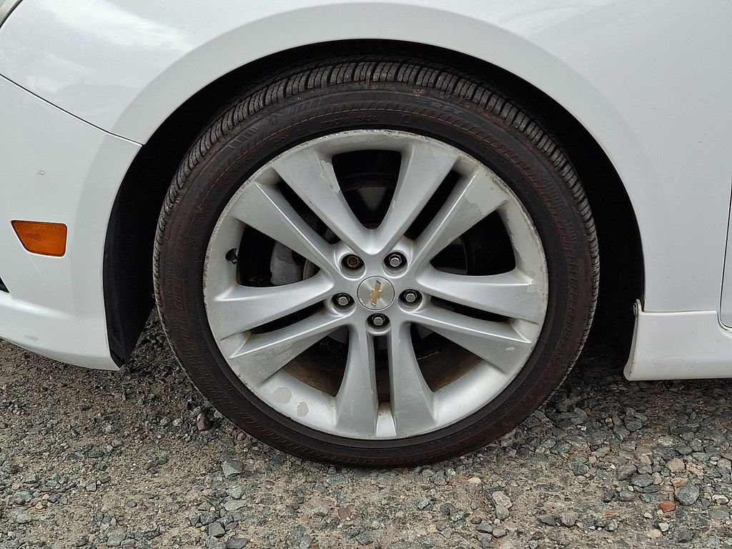 Used 2014 Chevrolet Cruze LTZ w/ RS Package FWD image 32