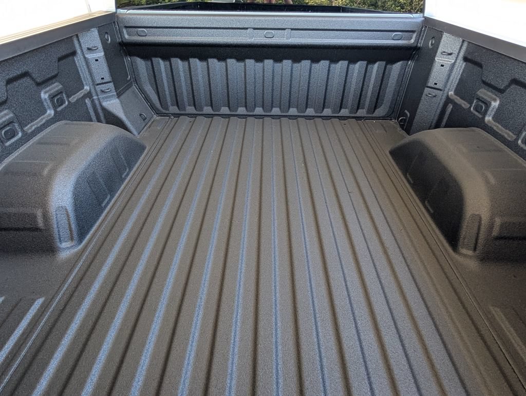 New 2026 Chevrolet Silverado 1500 Custom w/ LPO, Dark Essentials Package RWD image 25