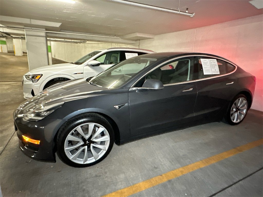 Used 2018 Tesla Model 3 Long Range image 3