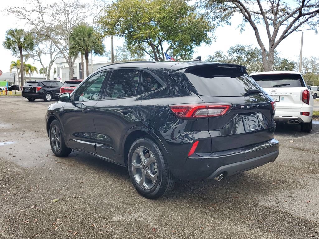 Used 2024 Ford Escape ST-Line w/ Tech Pack #1 image 7