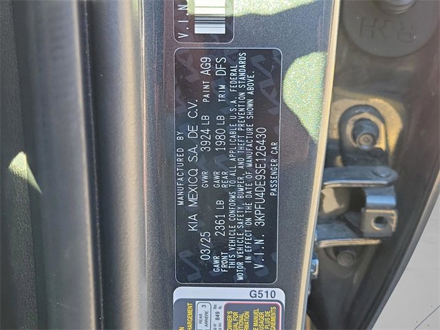 Used 2025 Kia K4 EX image 29