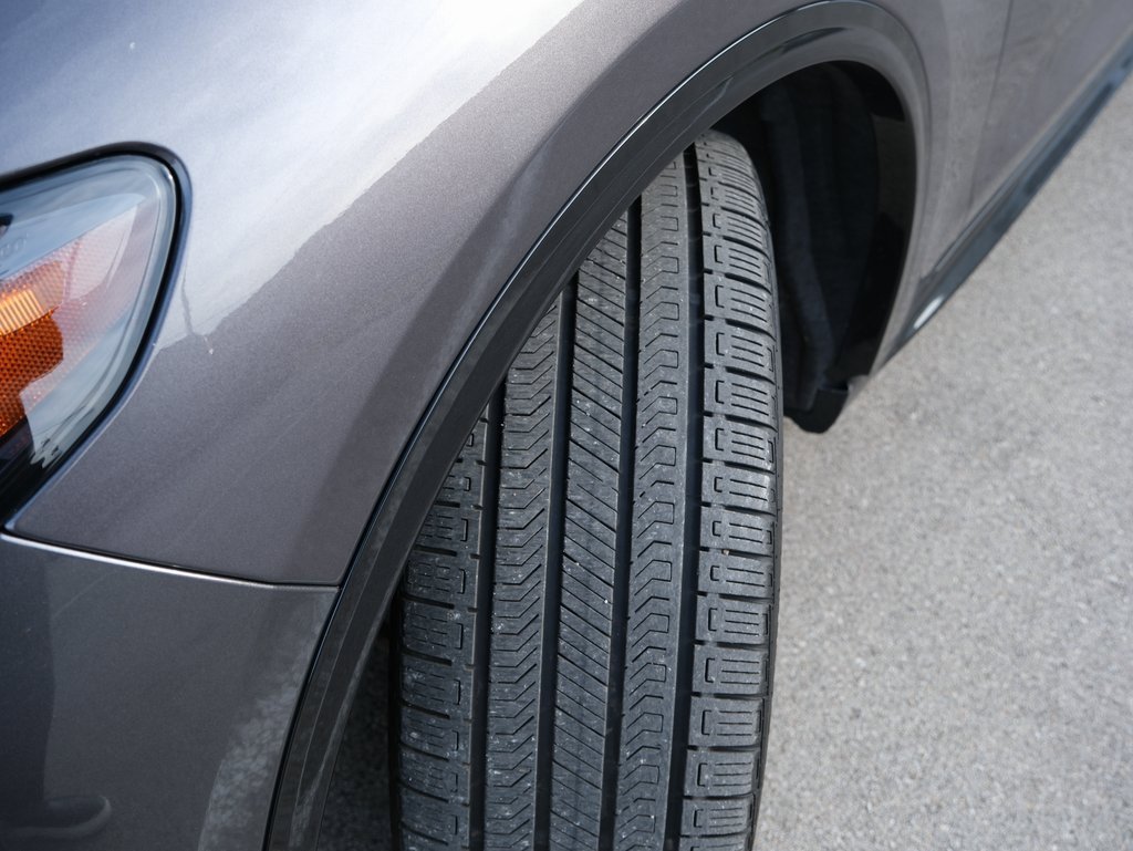 Used 2024 Alfa Romeo Stelvio Veloce image 14