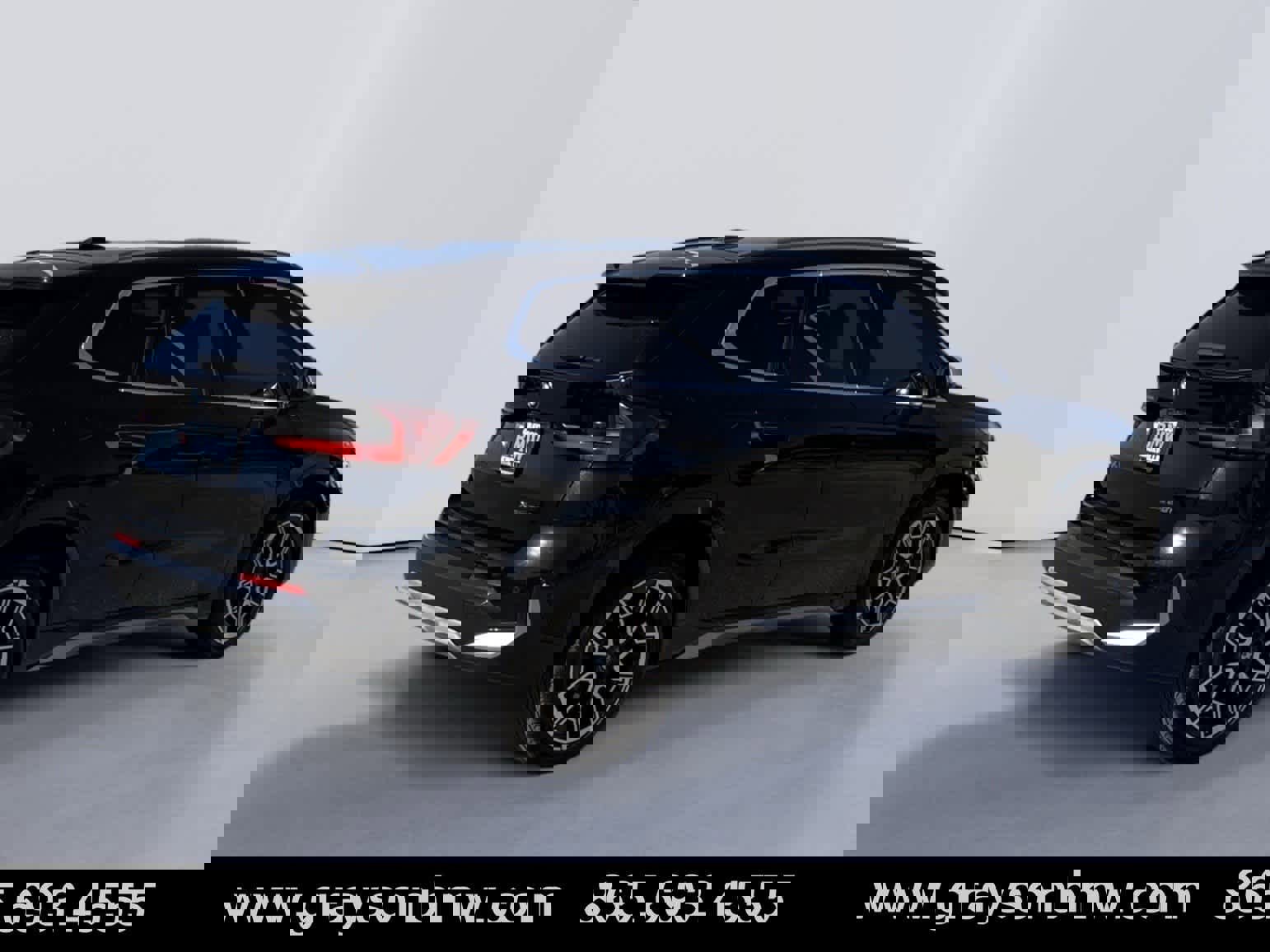 Used 2023 BMW X1 xDrive28i image 3