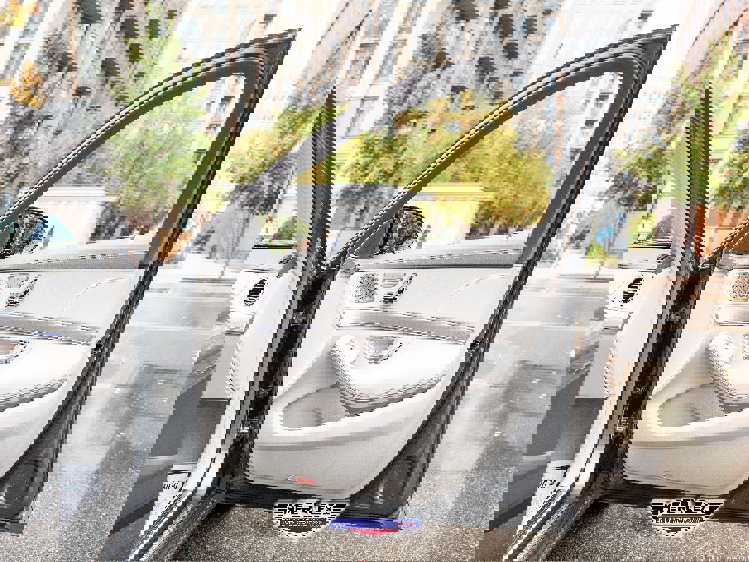 Used 2017 Mercedes-Benz S 550 4MATIC Sedan image 46