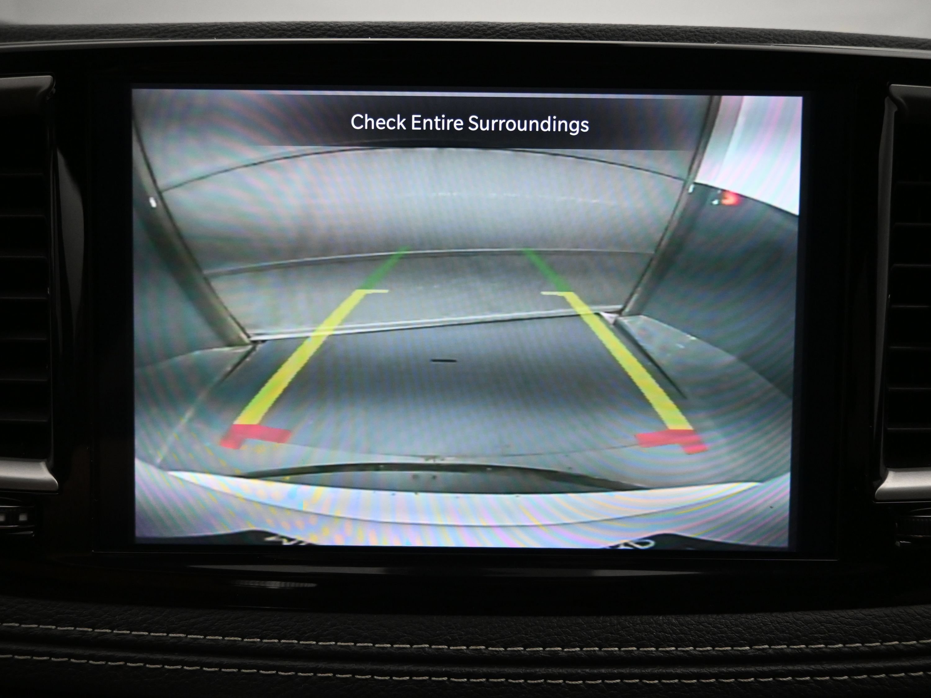 Used 2023 Chrysler Pacifica Touring FWD image 18