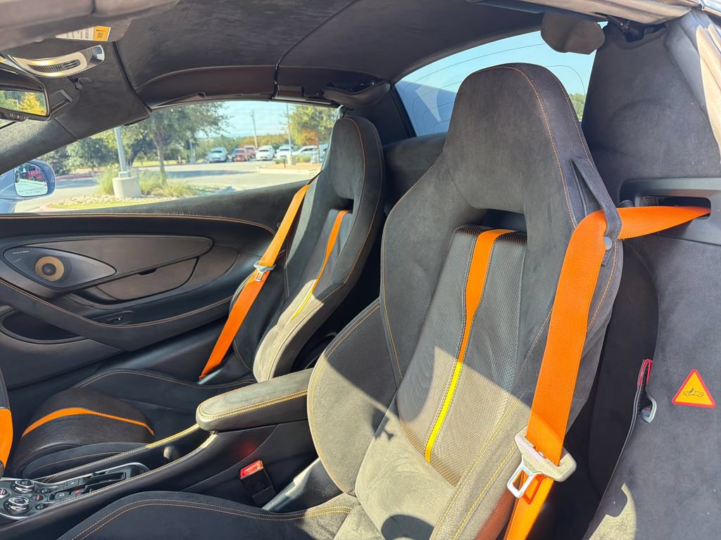 Used 2018 McLaren 570S Spider RWD image 20