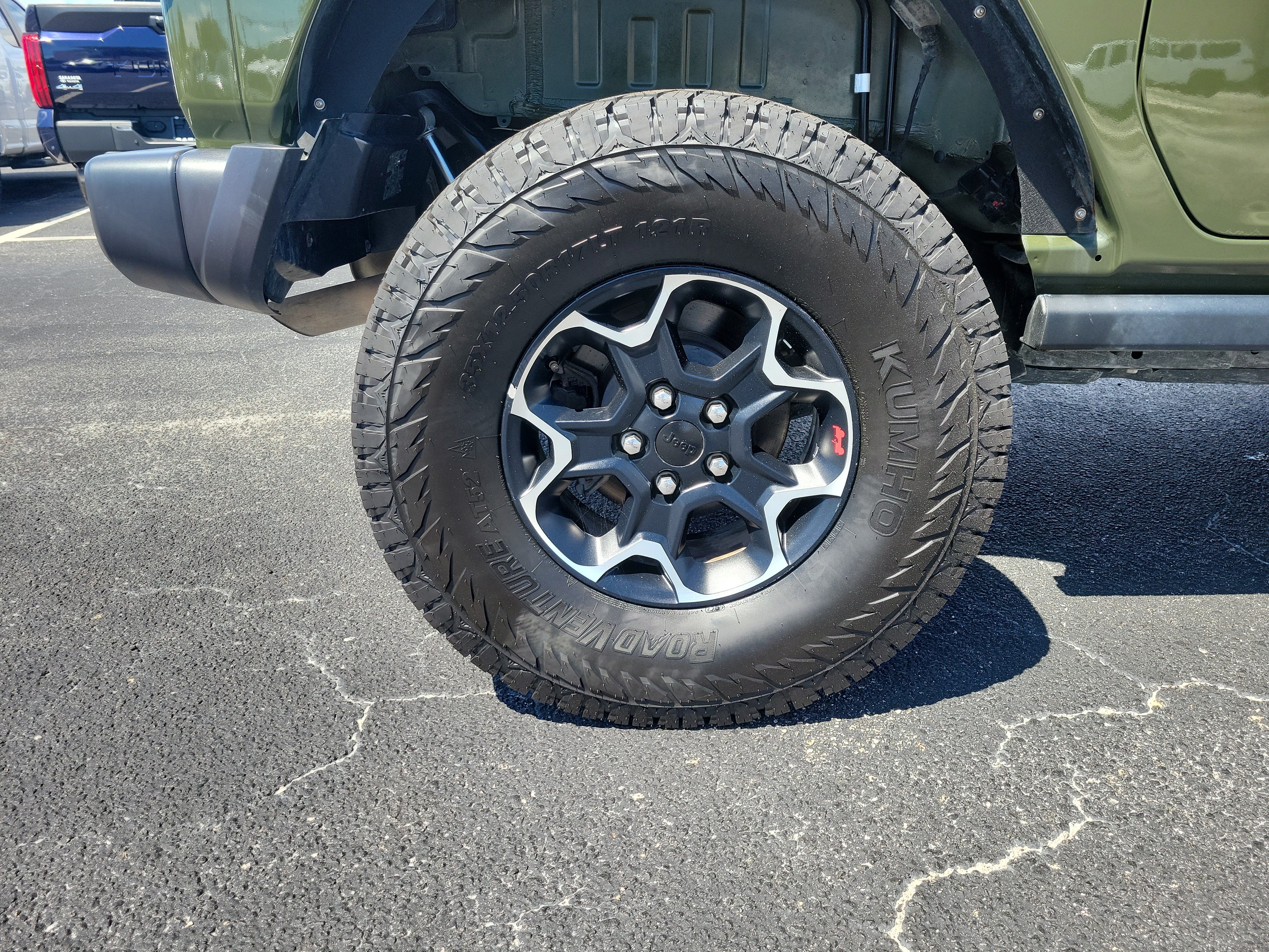Used 2023 Jeep Wrangler Rubicon AWD/4WD image 6