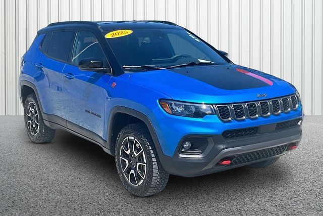 Used 2025 Jeep Compass Trailhawk