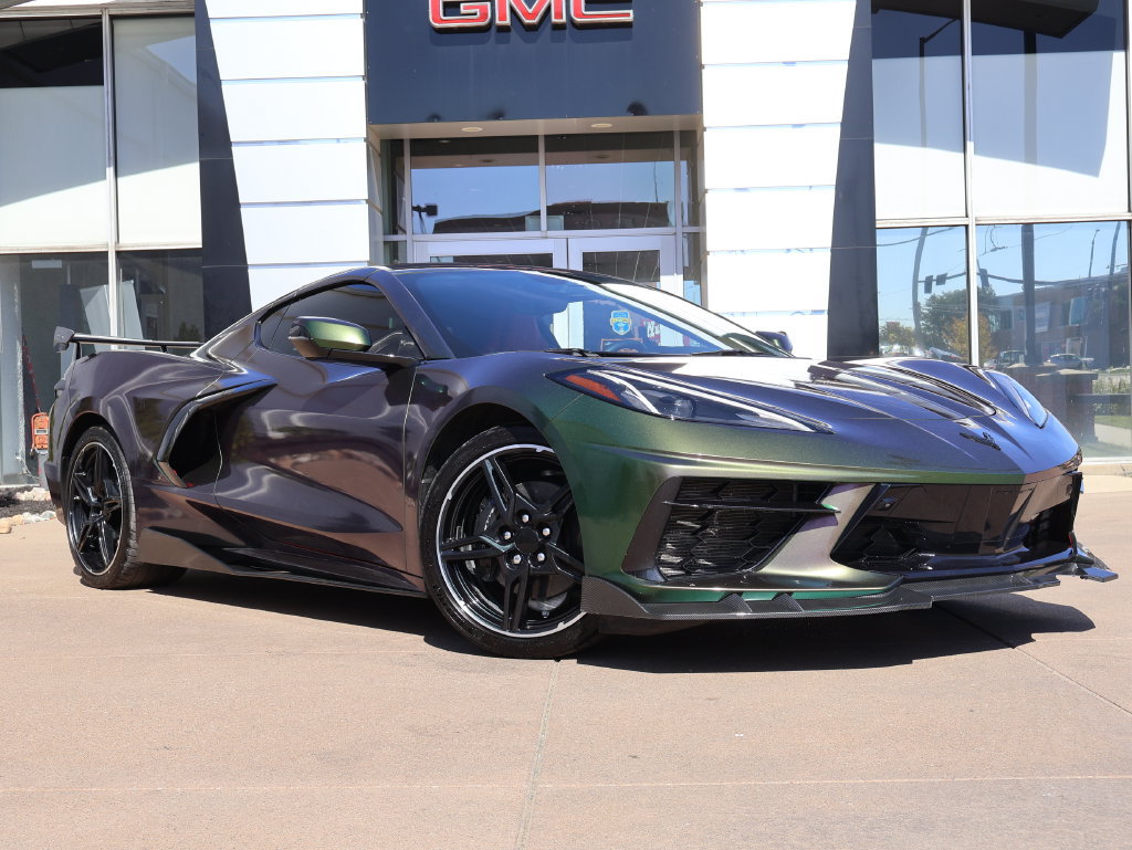 Used 2024 Chevrolet Corvette Stingray Preferred Cpe RWD image 2