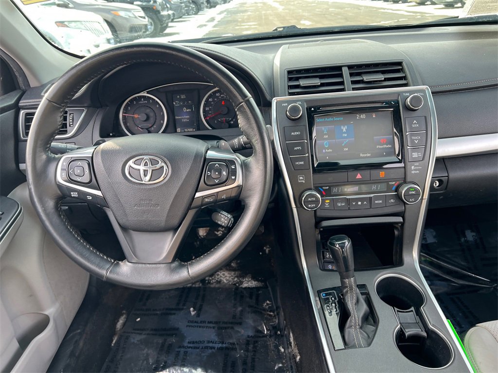Used 2015 Toyota Camry XSE image 9