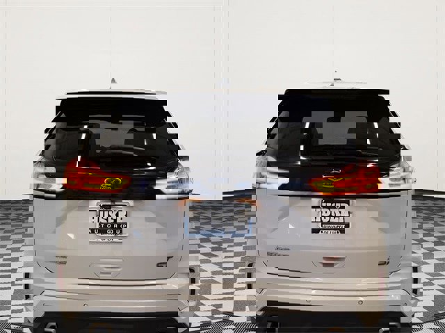 Used 2019 Ford Edge ST w/ Equipment Group 401A image 7