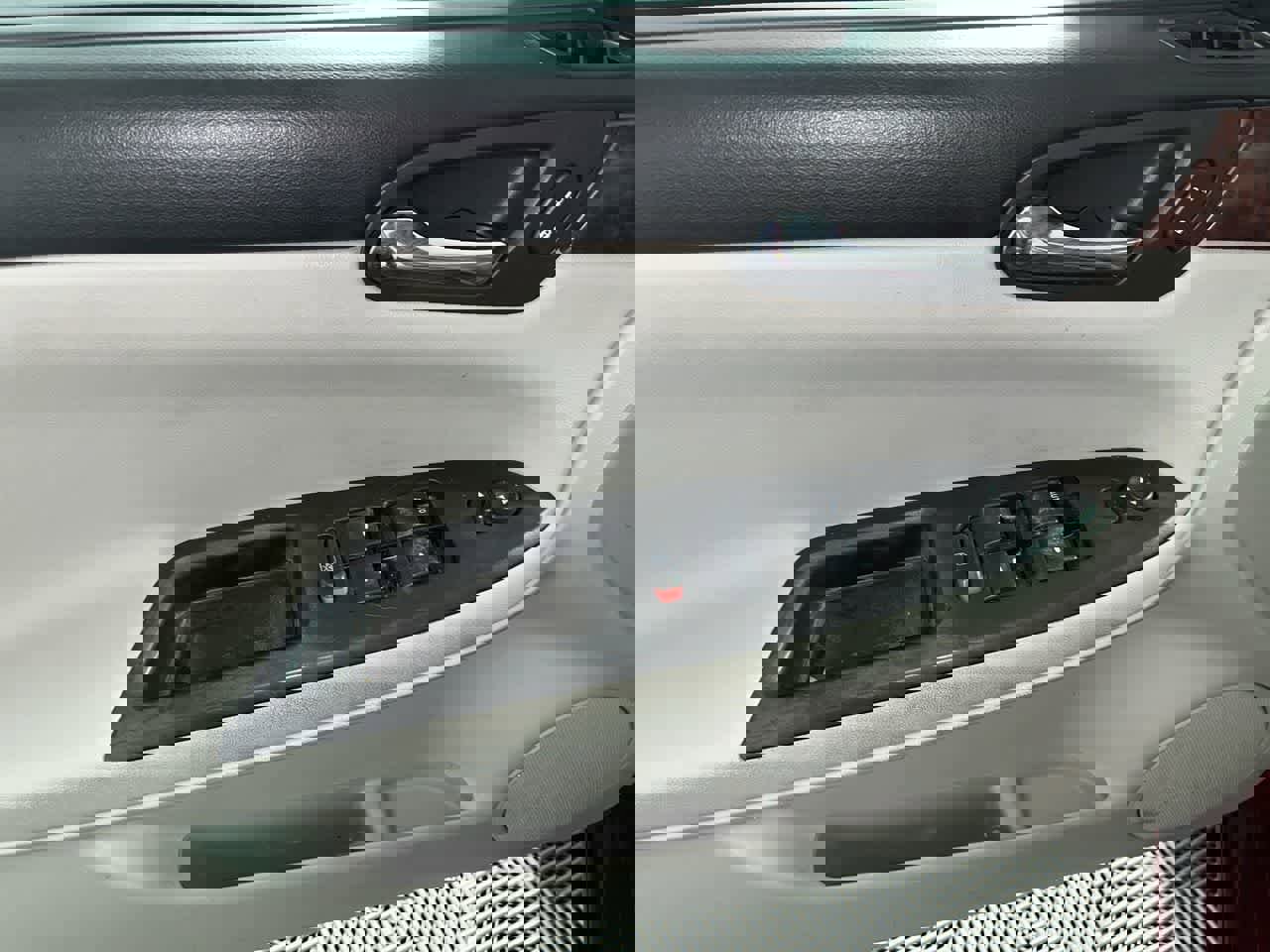 Used 2008 Chevrolet Impala LT w/ Luxury Edition Package image 13