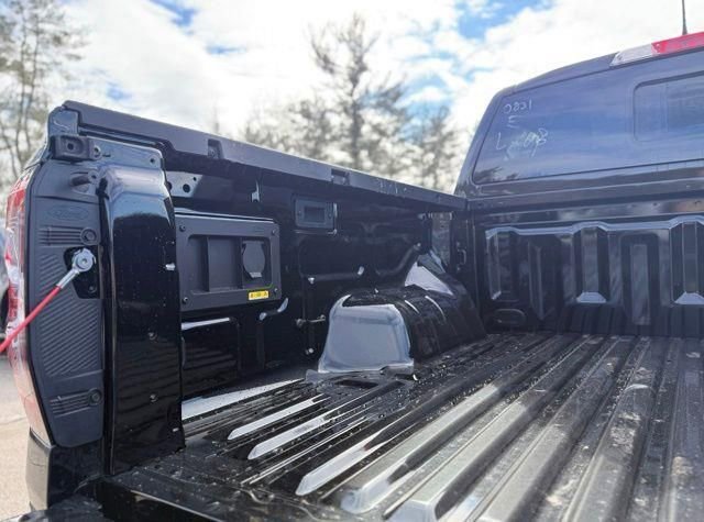 New 2026 Ford Ranger XLT w/ Equipment Group 301A High image 7