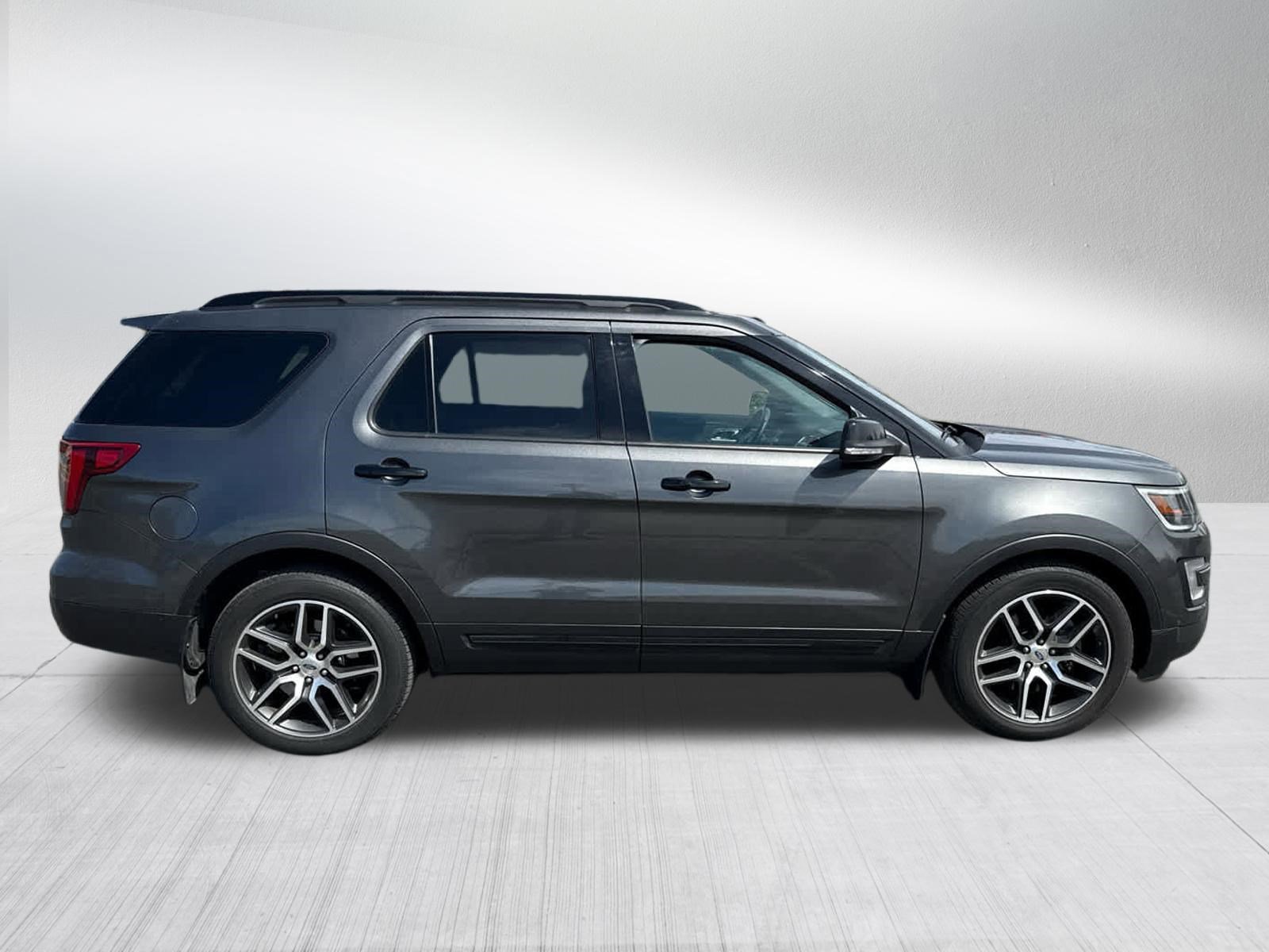 Used 2017 Ford Explorer Sport w/ Equipment Group 401A image 11